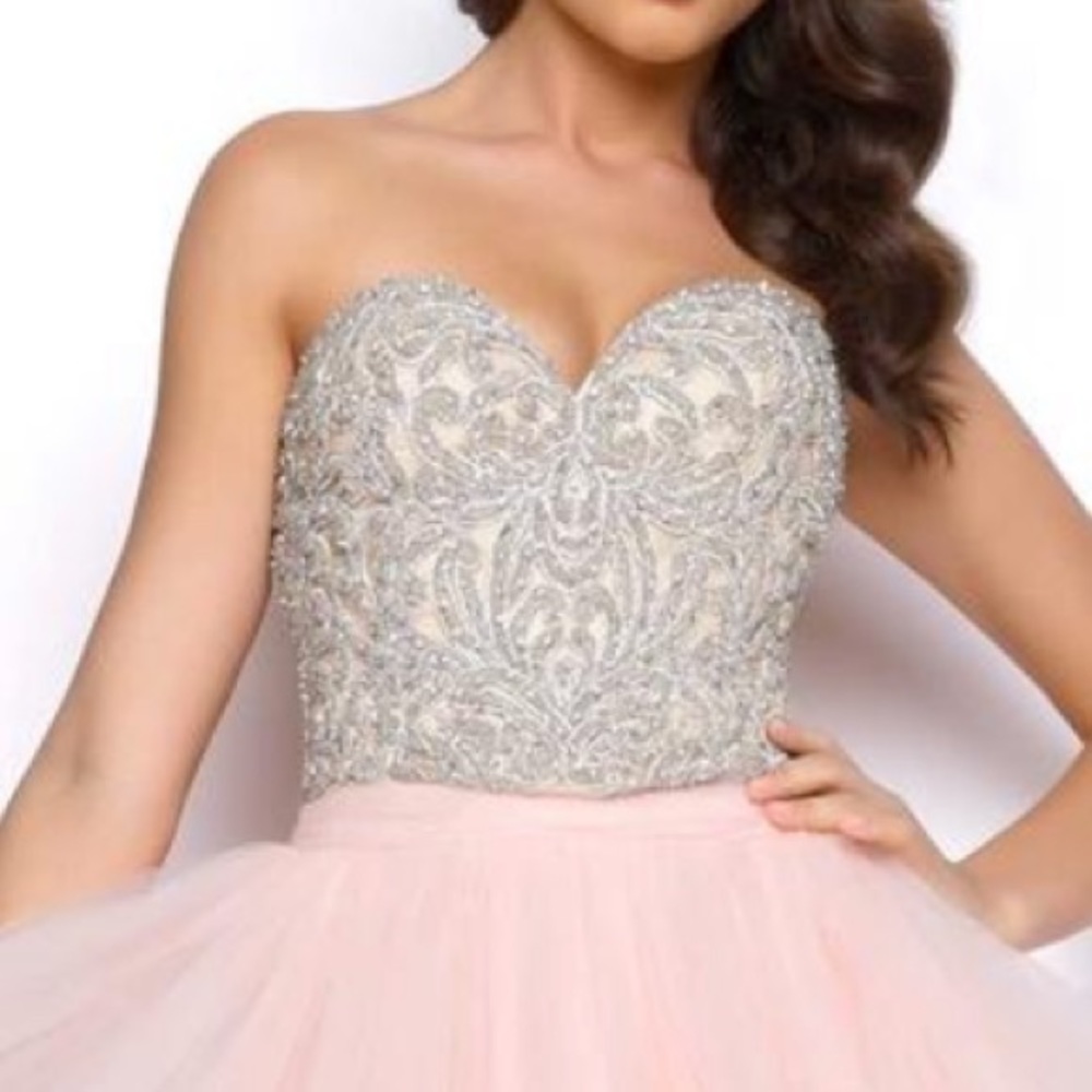 MacDuggal beaded corset top style 20059 NWT (TOP ONLY) size 6 nude/silver